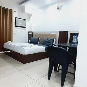 Singh Residency Medanta 3*, Gurgaon India