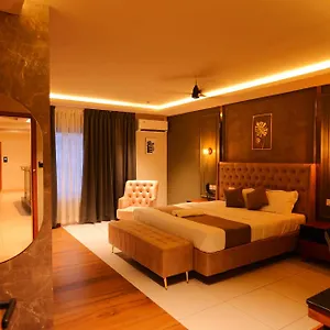 Classico International Hotel