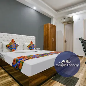 Fabhotel Skylight Near Medanta Hospital 3*, Gurgaon India